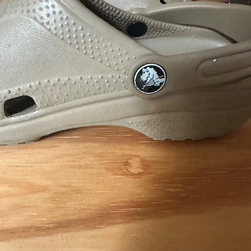 CROCS Classic Clogs - Picture 3 of 5